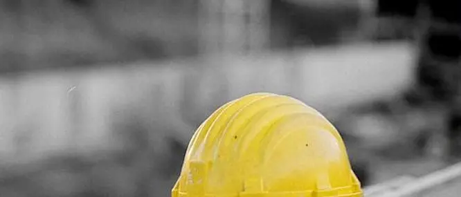 La famiglia dell’operaio 33enne morto a Praia chiede giustizia: «Non si può morire per lavorare»\n