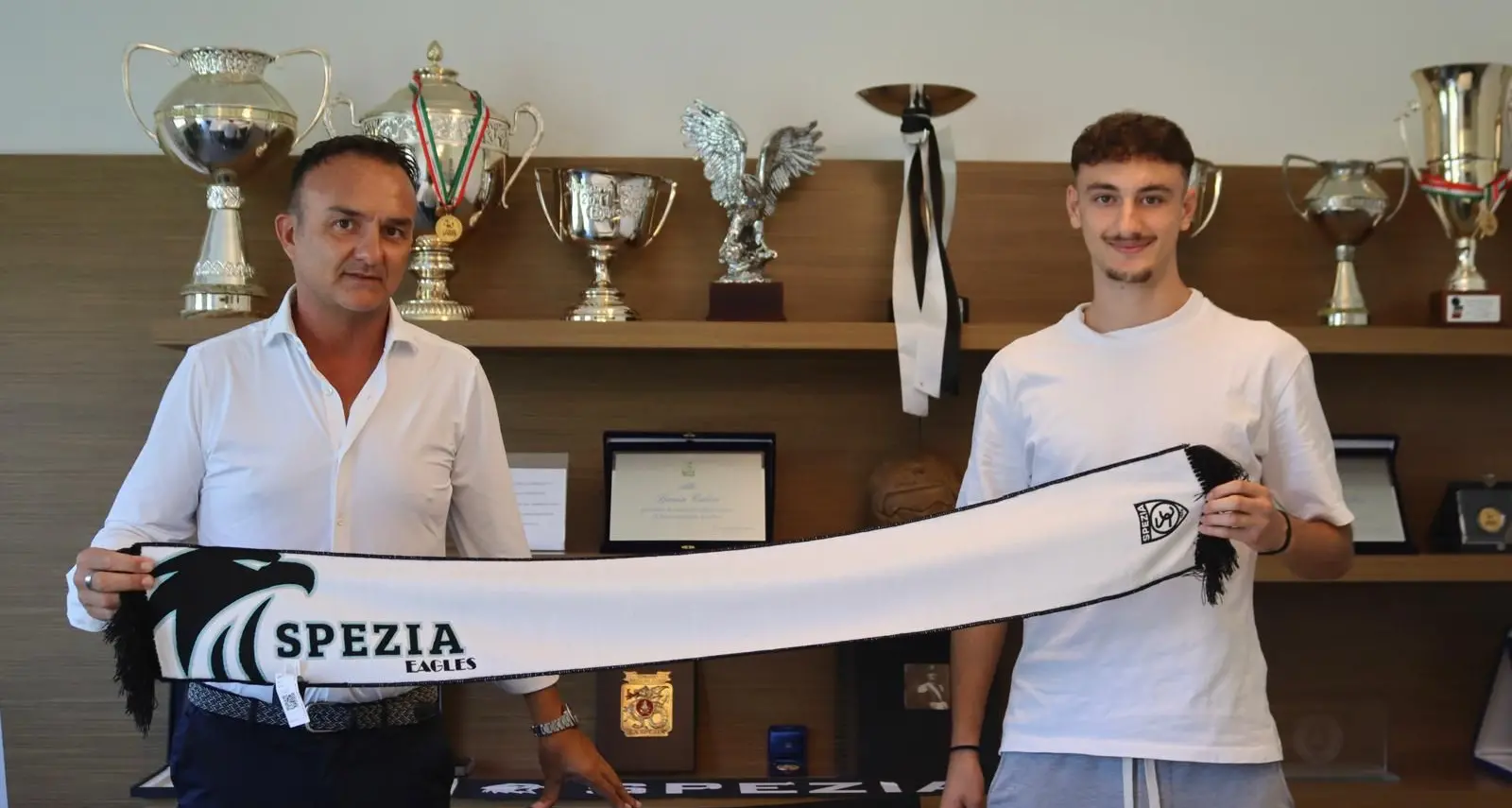 Spezia, il coriglianese Cassano firma il suo primo contratto