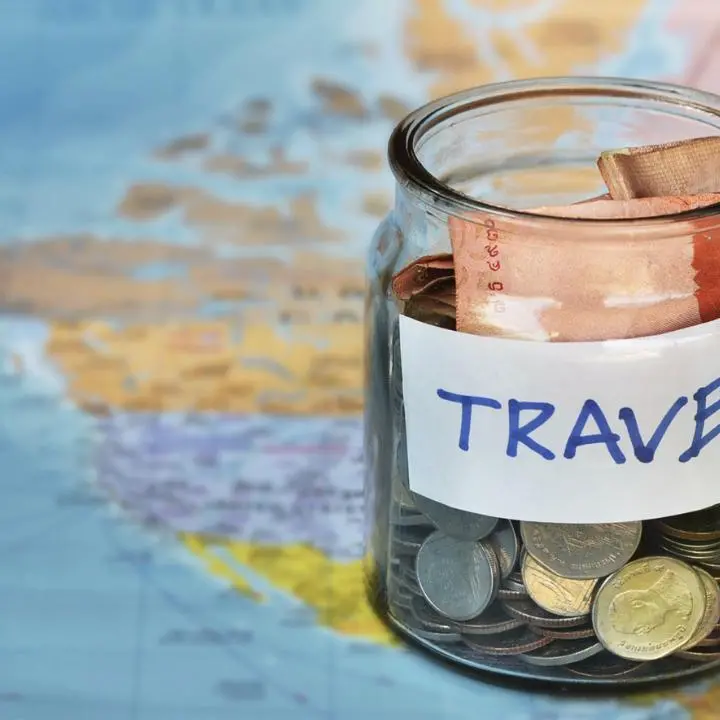 Vacanze in Italia? Sempre più un lusso: una settimana di ferie può costare l’intero stipendio mensile\n