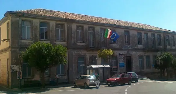 Girifalco, minacce all’ex capo dei vigili urbani: a giudizio sindaco e vicesindaca