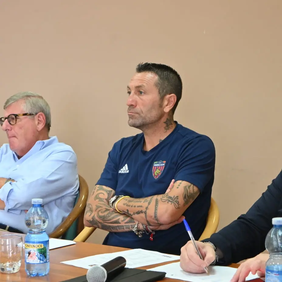 Cosenza, Buscè:\u00A0«Voglio regole, valori umani e motivazioni. Ho chiesto garanzie al ds»