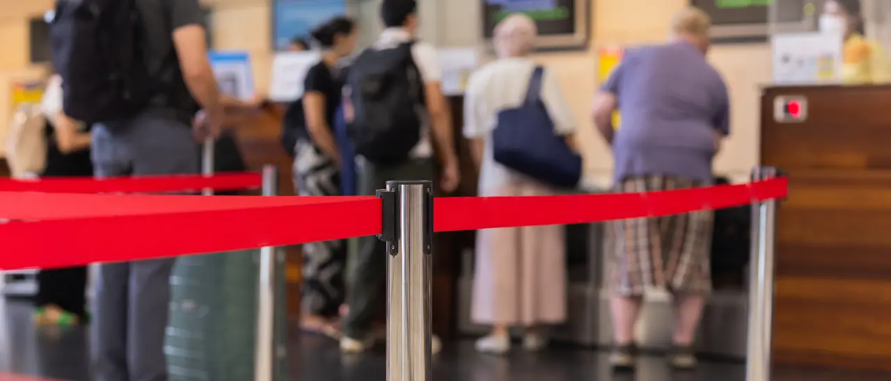 Viaggi in aereo tra l’ok ai liquidi sopra i 100 ml e niente documenti: tutte le nuove regole, tra libertà e confusione