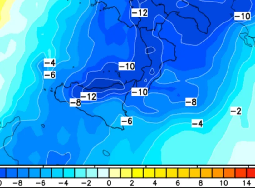 Il caldo infernale lascia la Calabria: nella prossima settimana notti più fresche e qualche pioggia. Ecco le previsioni\n