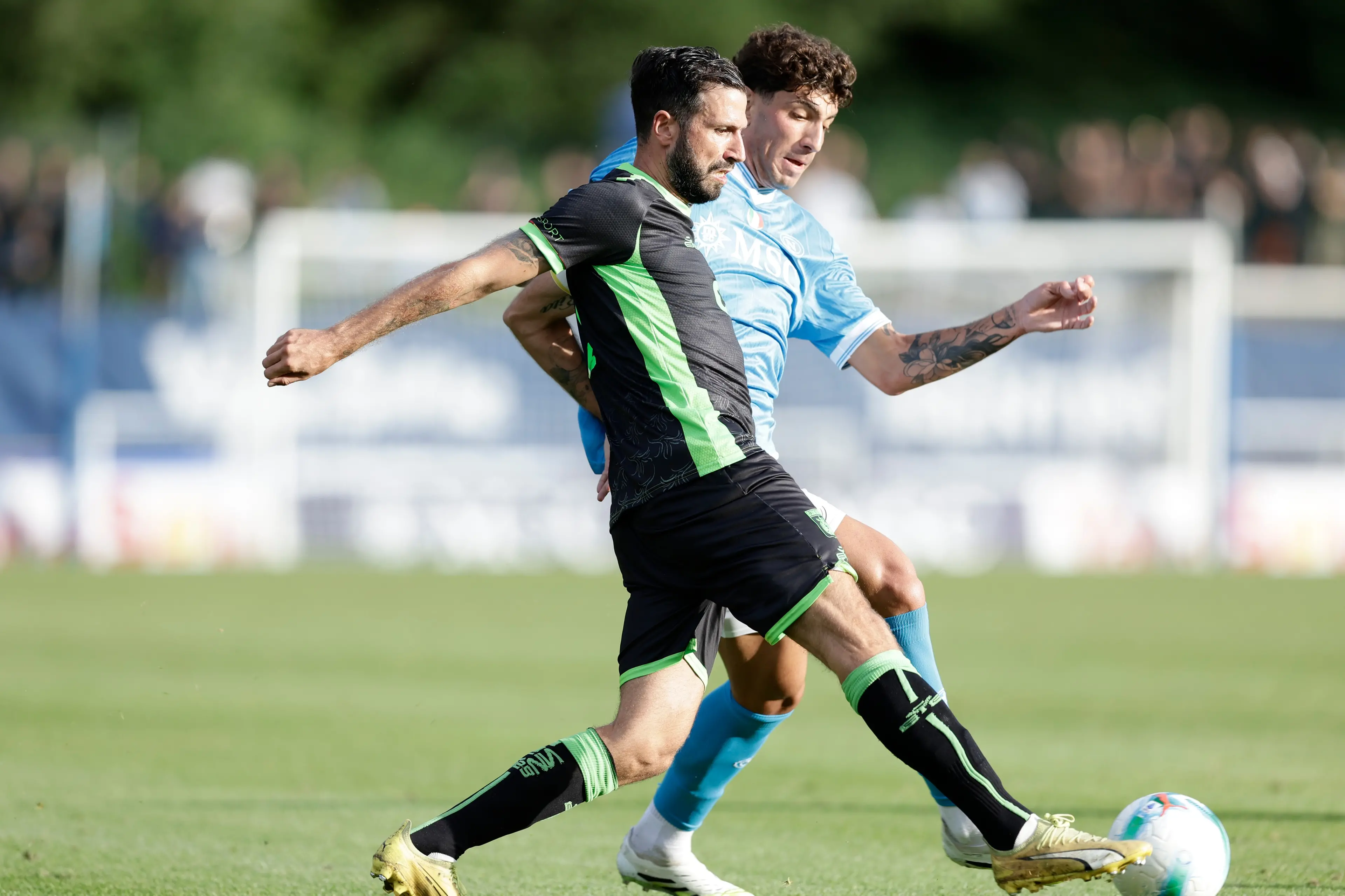 Catanzaro sconfitto ma convincente: a Dimaro finisce 2-1 per il Napoli campione d’Italia\n