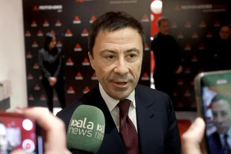 Il “profeta” Bocchino e l’avviso a Ricci: veggenza, caso o fuga di notizie?\n