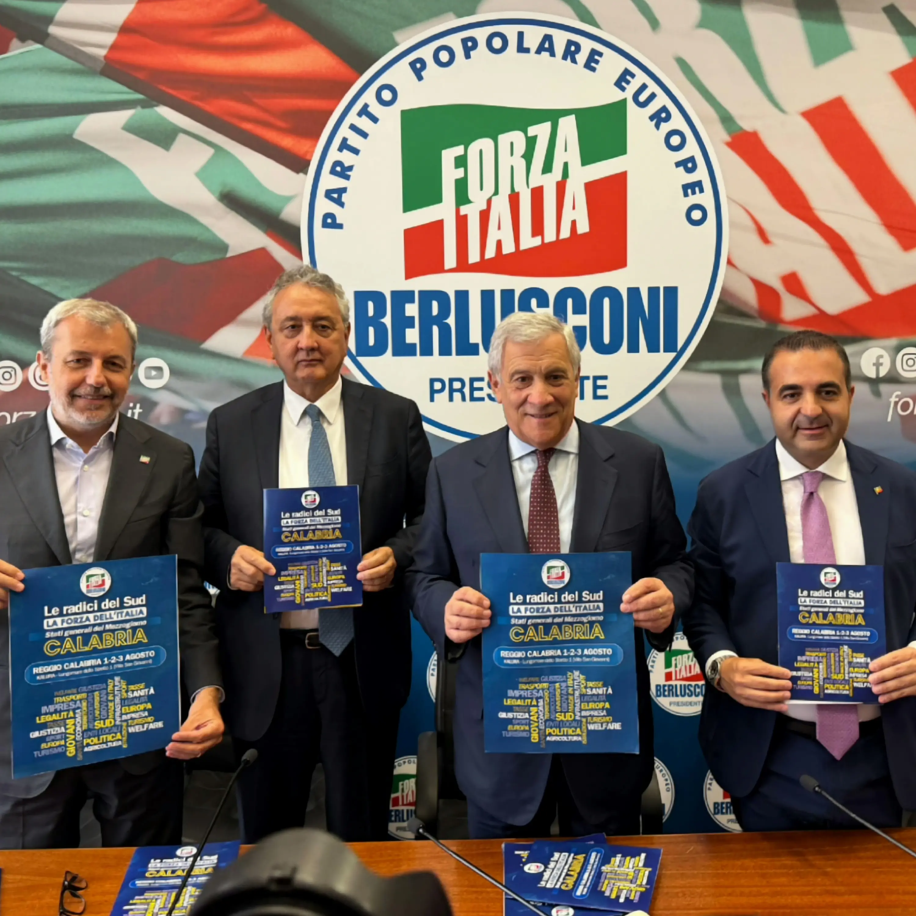 Forza Italia in Calabria per gli Stati generali del Sud, Tajani: «Tre giorni a Reggio, parleremo di lotta alla mafia e Ponte»