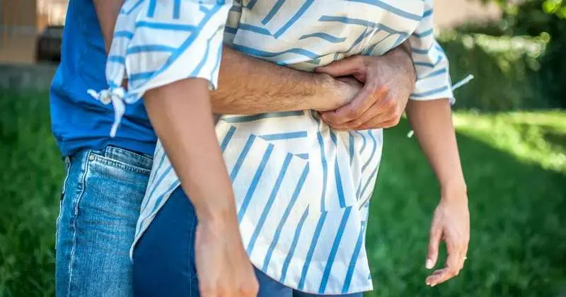 «Nostro figlio stava soffocando, due operatori del 118 gli hanno salvato la vita a Mirto Crosia»