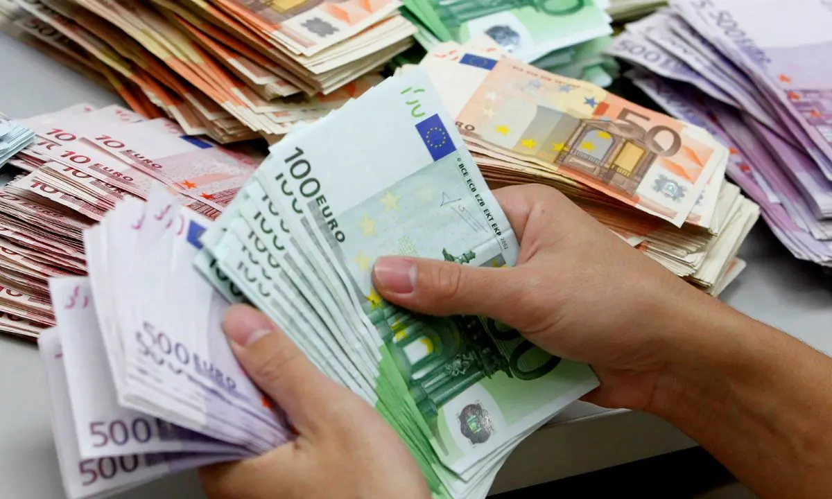 Cos’è il denaro, perché funziona e perché non potremmo vivere senza\n