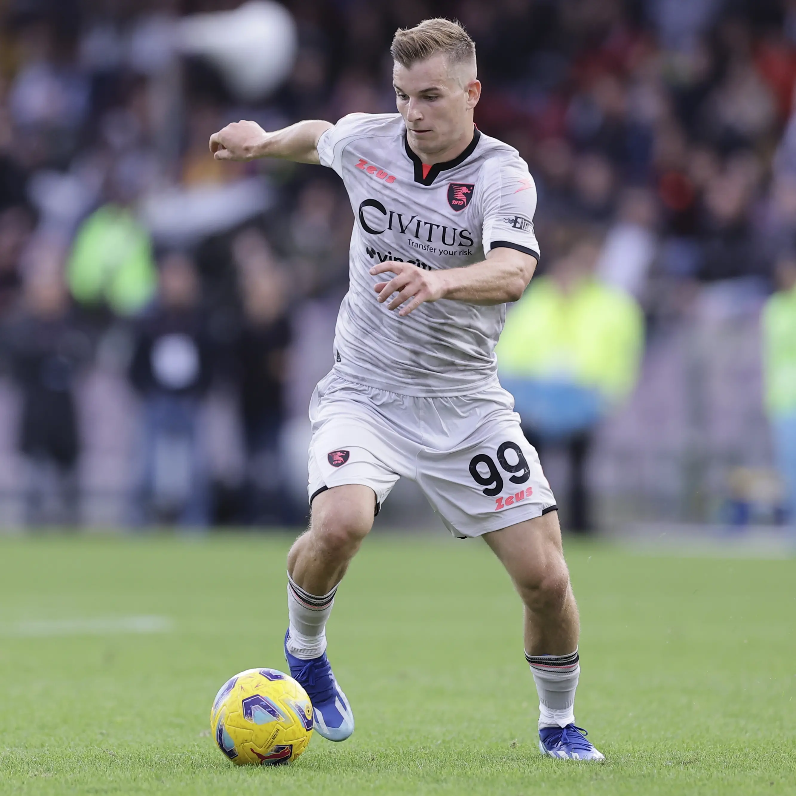 Calciomercato Catanzaro: scambio Brighenti–Legowski con la Salernitana? Biasci nel mirino di Modena e granata\n