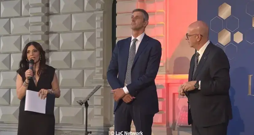 L’Alveare che produce, a Cosenza il Premio di Confapi Calabria celebra il decennale: ecco tutti i premiati\n