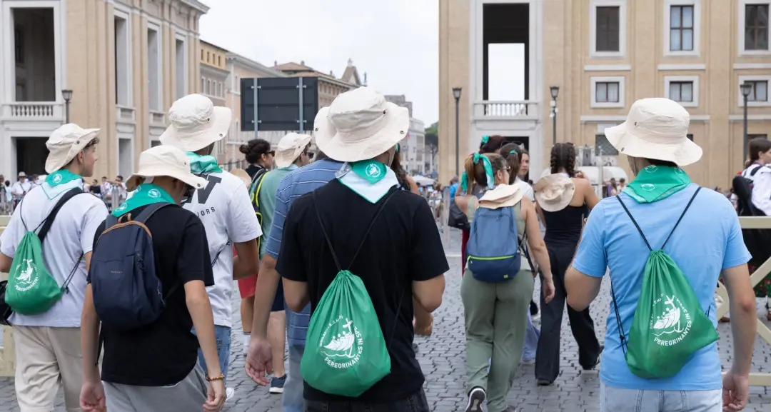 Canti, preghiere e pioggia: il Giubileo dei giovani trasforma Roma in un’unica grande casa spirituale\n