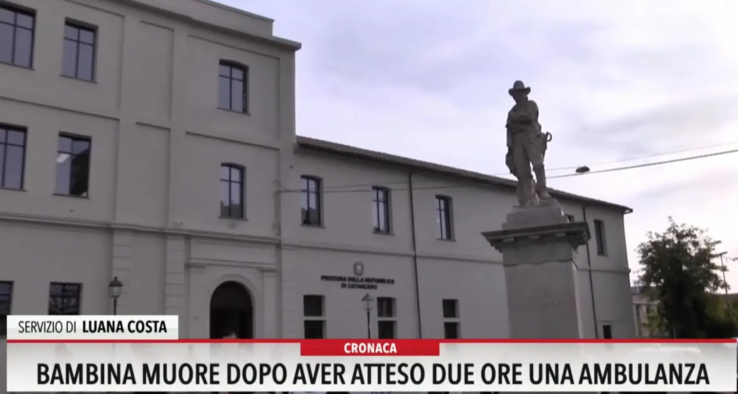 Bambina muore dopo aver atteso due ore una ambulanza