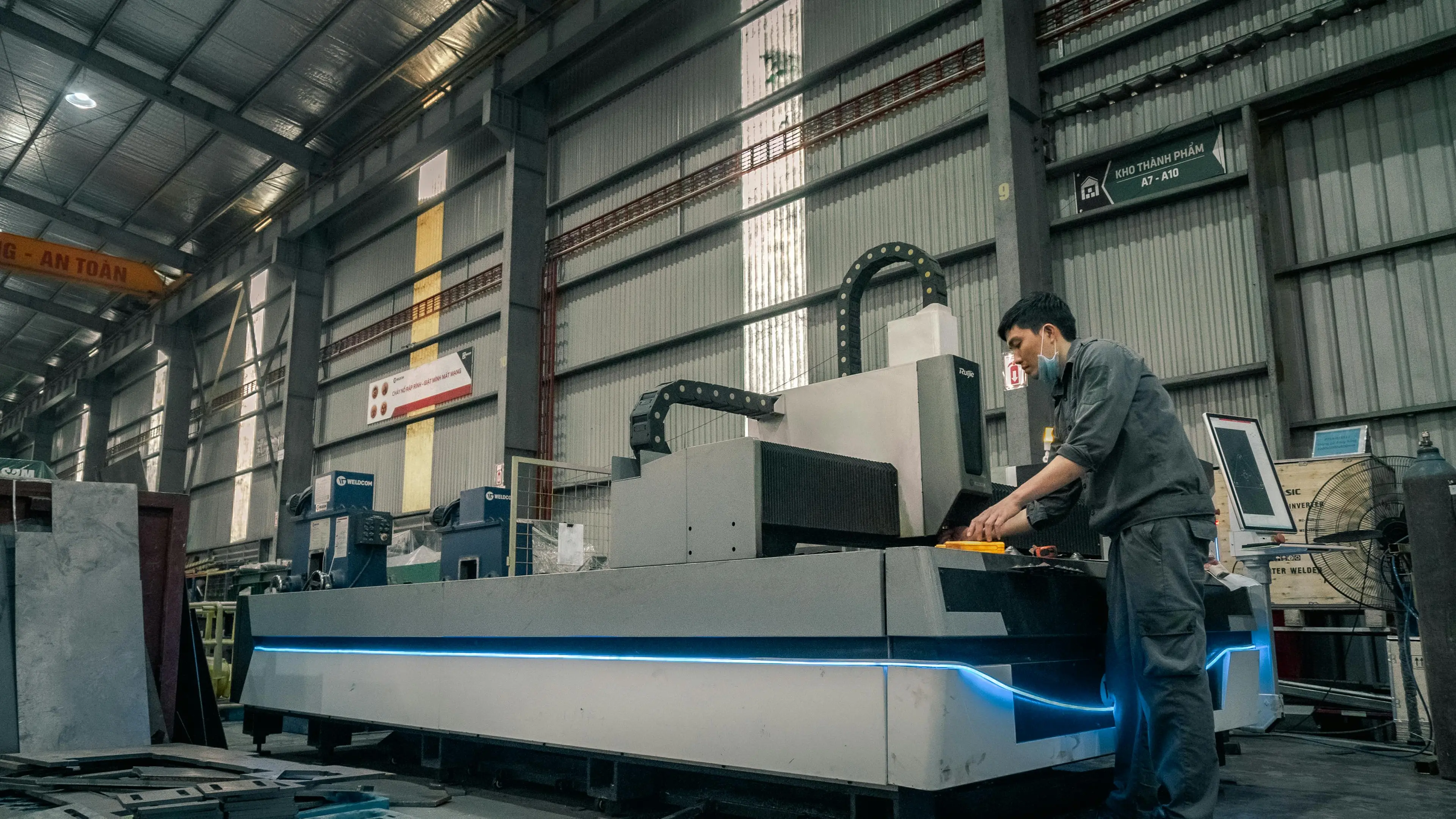 <p>Il fatturato dell&rsquo;industria italiana &egrave; diminuito del 2,2% in valore e del 2,3% in volume</p>\\n