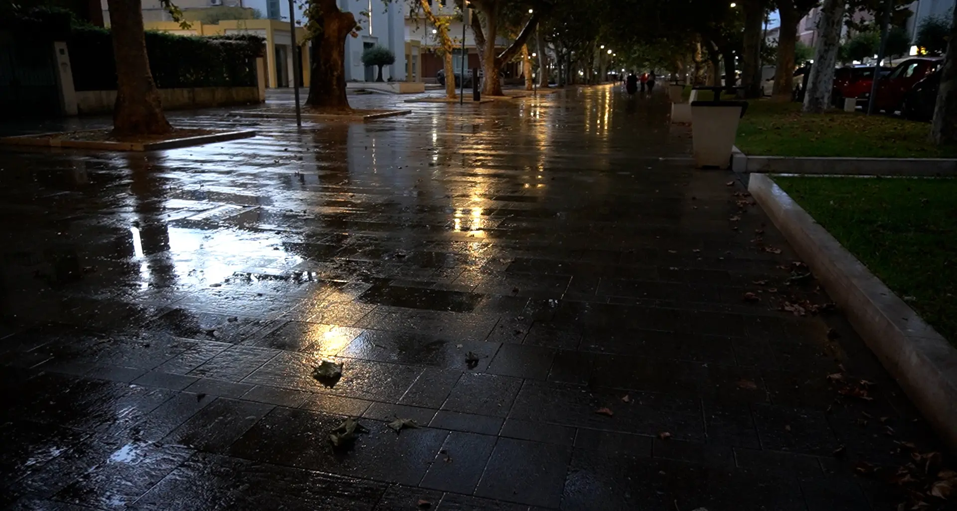 Movida vietata agli under 14 a Praia, sui social proliferano le testimonianze sull’emergenza sicurezza\n