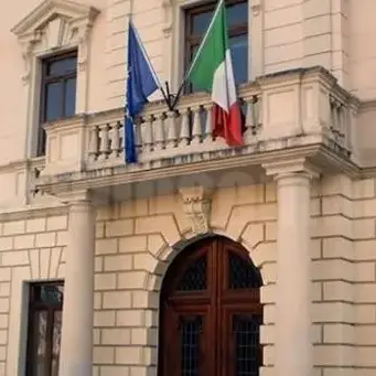 Castrovillari, il Consiglio comunale approva una mozione per candidare i bimbi di Gaza al Nobel per la Pace\n