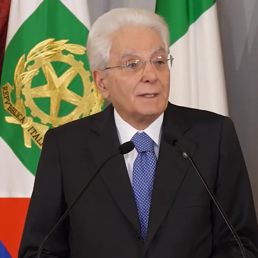 Mattarella alla riscossa,\u00A0schiena dritta contro Mosca: «La Russia ha cancellato l’equilibrio della pace»\n