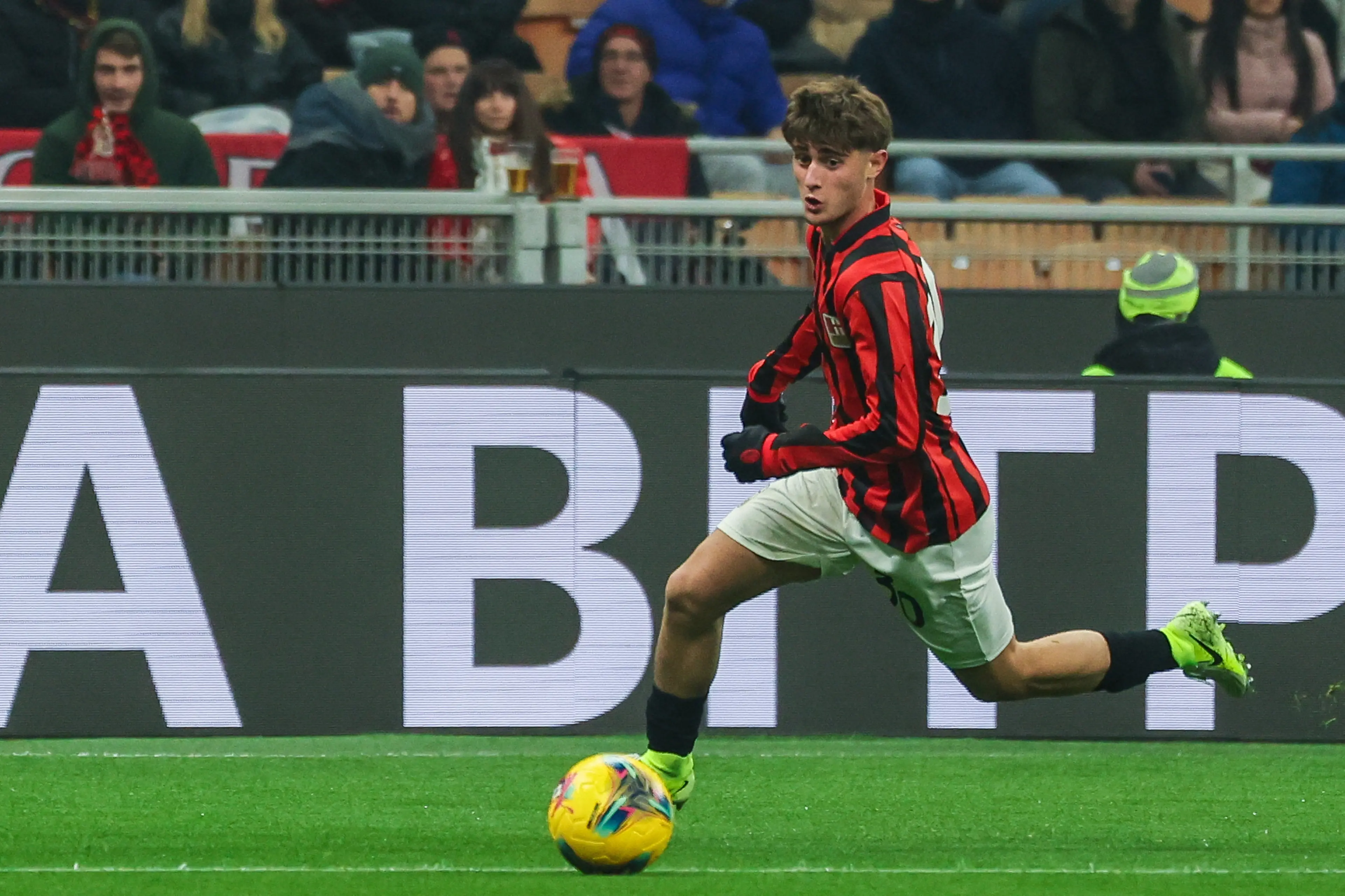 Catanzaro, Mattia Liberali a un passo dai giallorossi: si tratta col Milan per il trasferimento\n