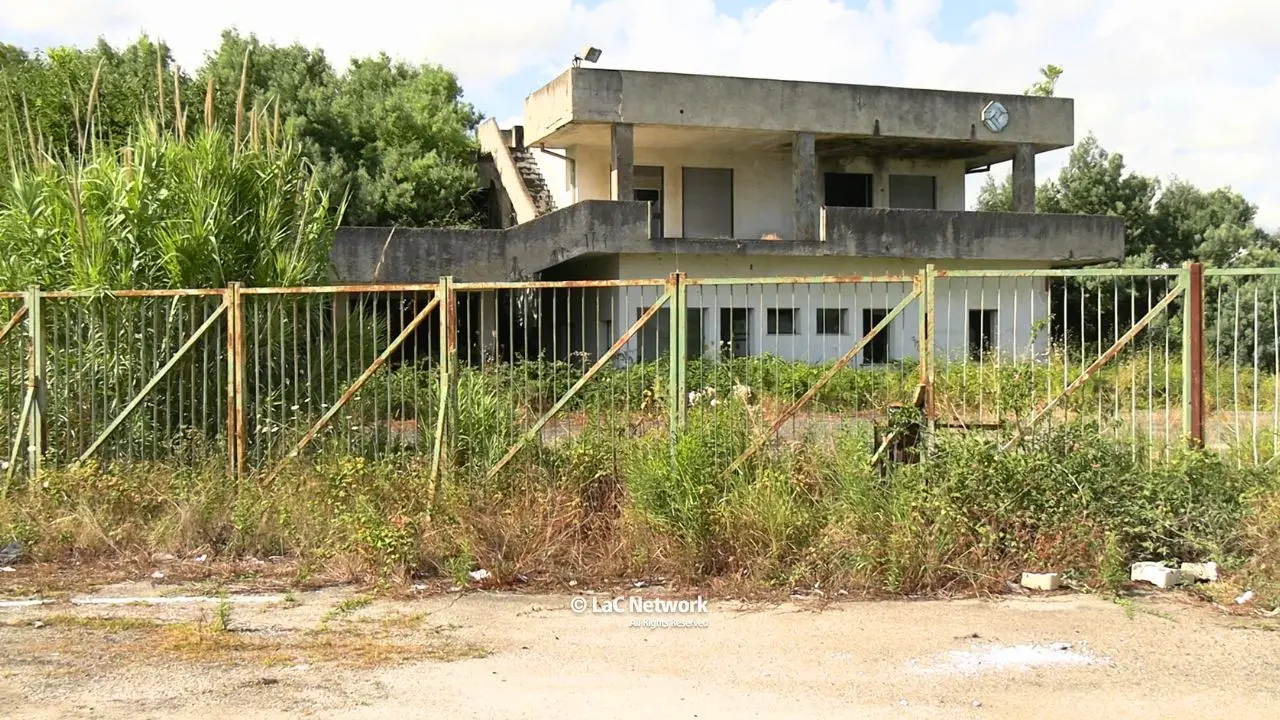 Tra i ruderi industriali e l’abbandono: Vibo Marina dimenticata a pochi passi dal porto\n