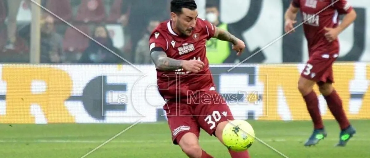 Calciomercato, la Reggina lavora per il ritorno di Montalto in amaranto: la situazione\n