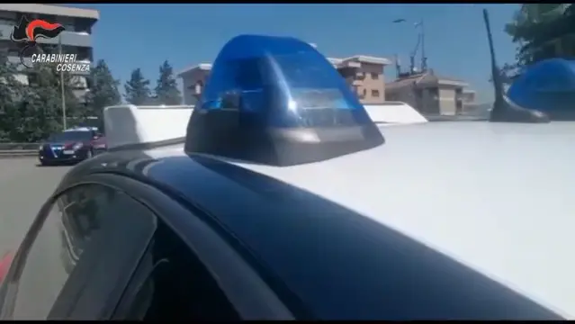 Armi,\u00A0droga e\u00A0una bomba a mano, 9 misure cautelari a Cosenza