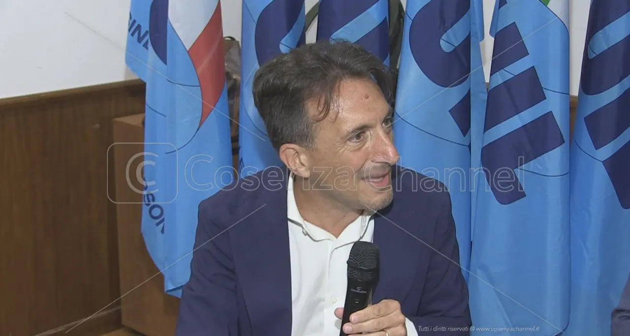 Gianluigi Greco presenta la candidatura al rettorato Unical: «Ecco il mio programma»