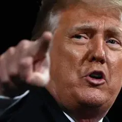 Trump cancella la scienza e brinda al carbone: «I gas serra? Un’invenzione dei radical chic»\n