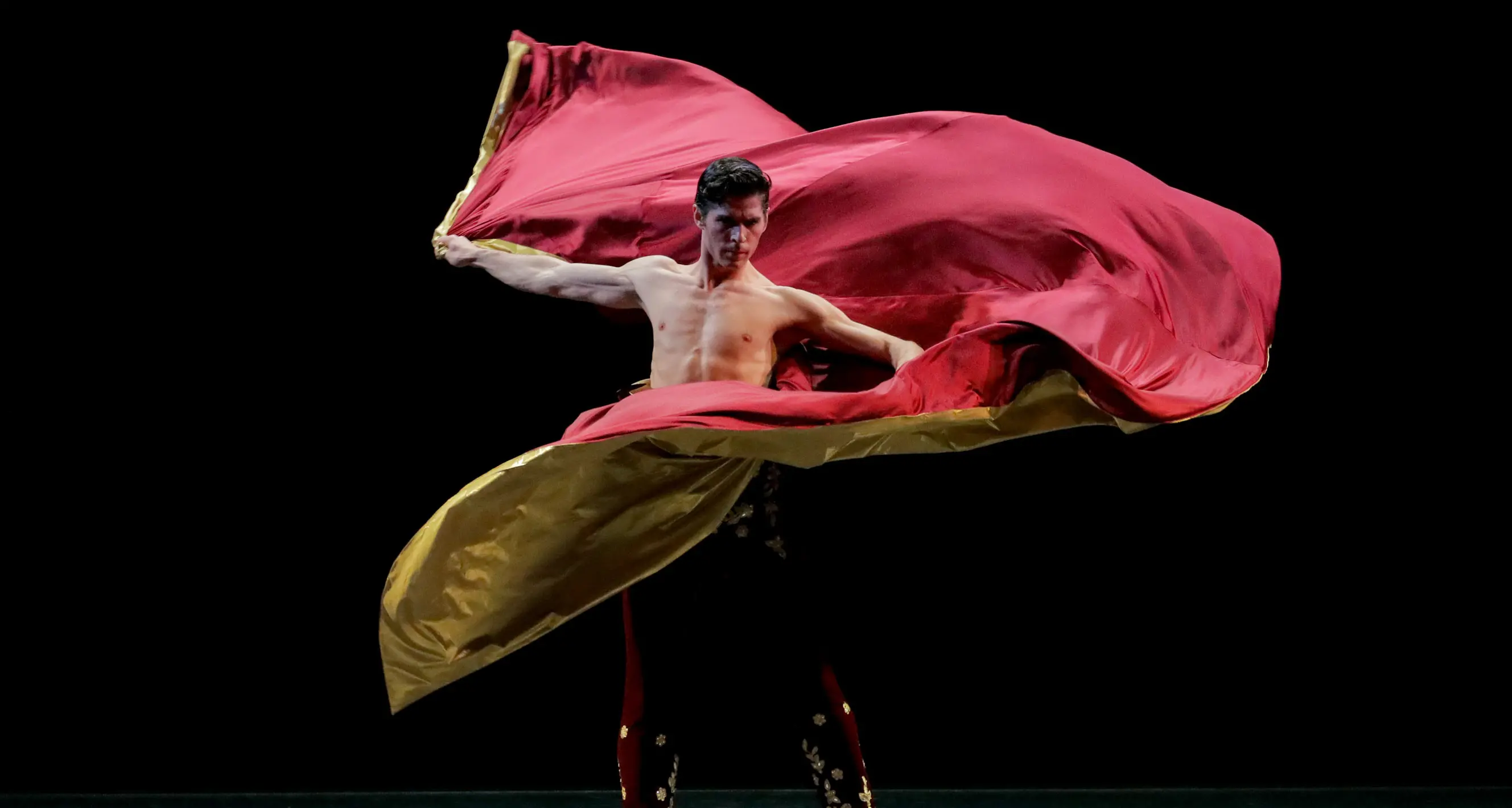 Sergio Bernal incanta lo Scolacium: a Borgia una notte di flamenco e arte spagnola | VIDEO\n