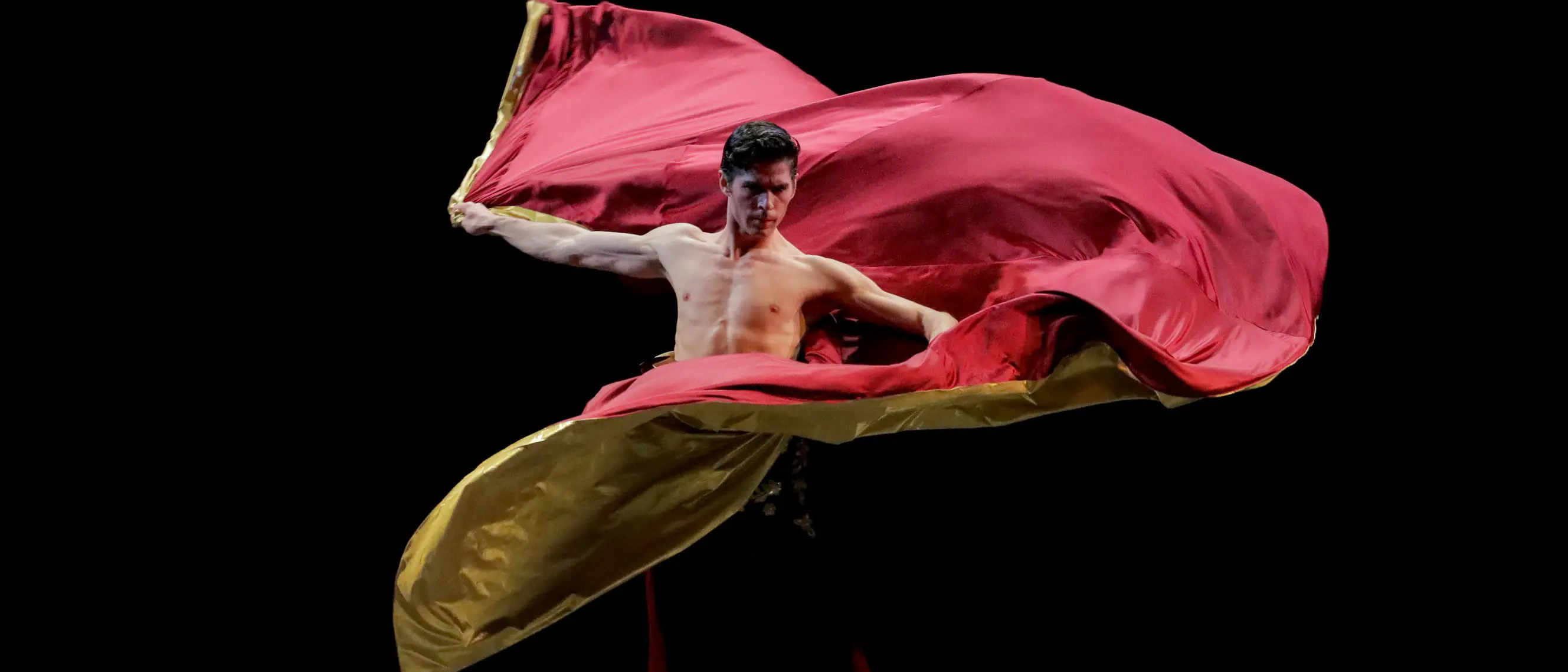 Sergio Bernal incanta lo Scolacium: a Borgia una notte di flamenco e arte spagnola | VIDEO\n