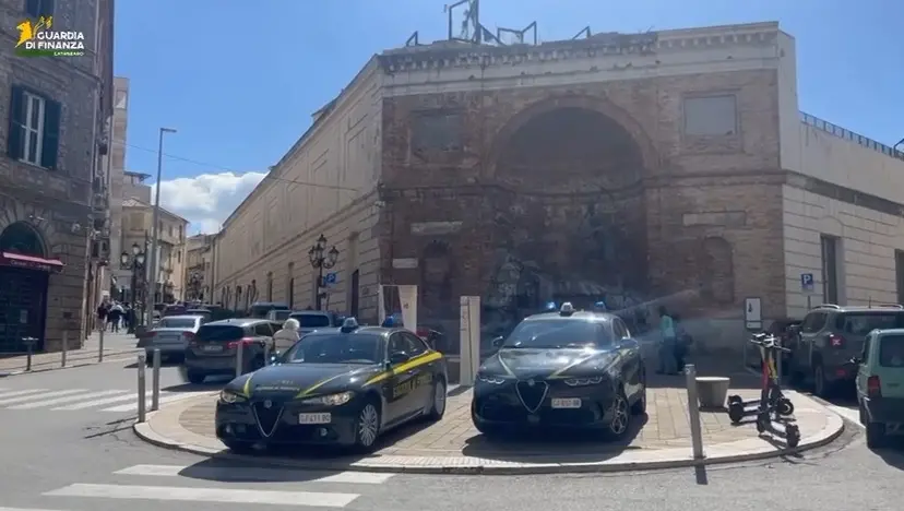 Falsi soggiorni in Calabria per riscuotere i contributi regionali: indagati 8 tour operator\n