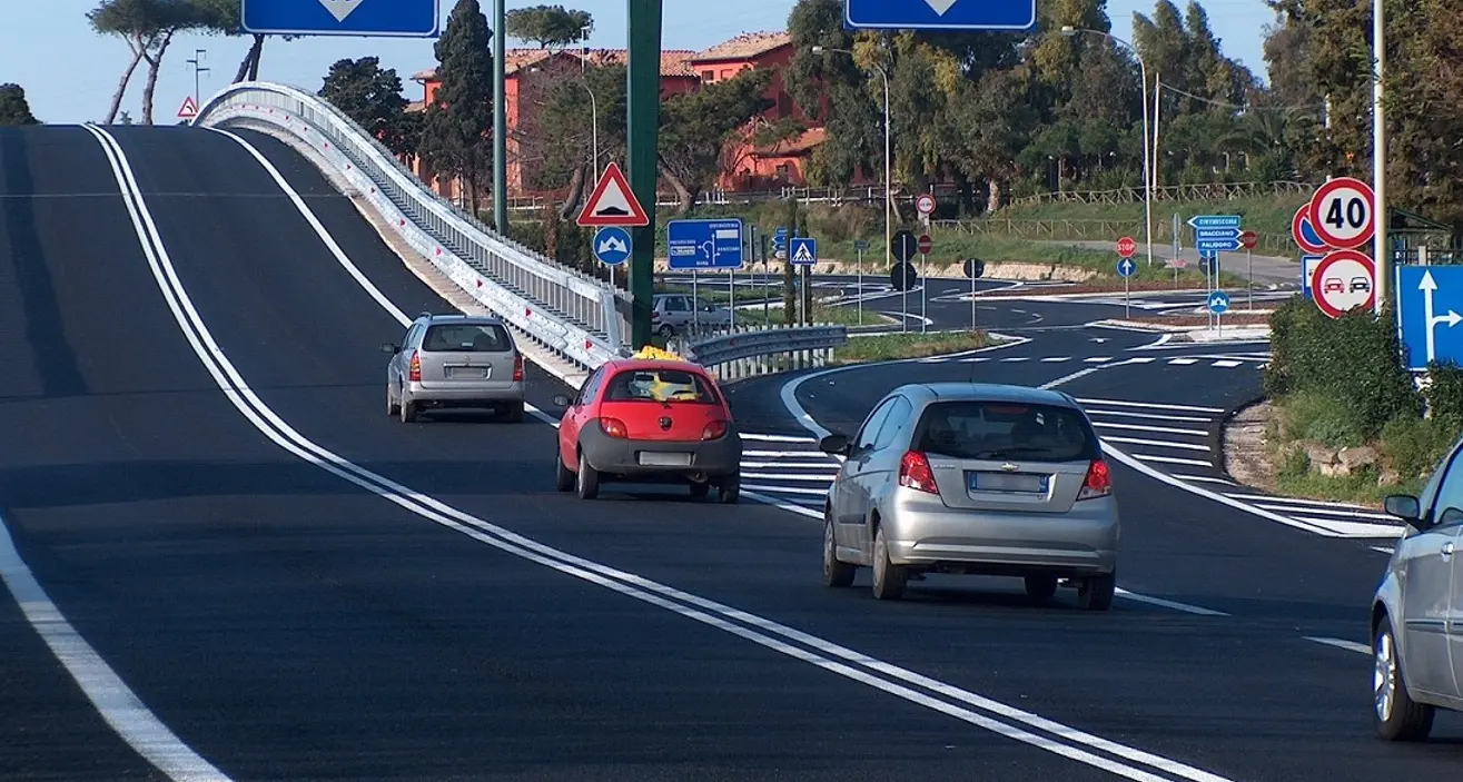 Primo weekend di agosto da bollino nero anche in Calabria: previsto traffico in aumento sull’A2 e sulla Statale 106\n