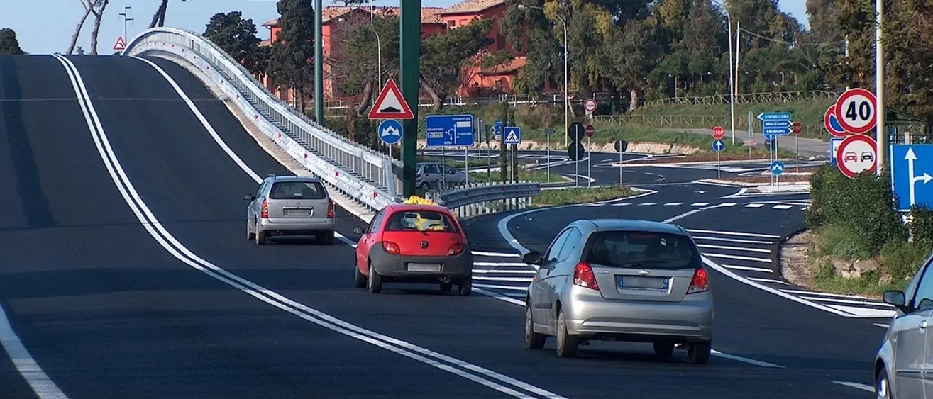 Primo weekend di agosto da bollino nero anche in Calabria: previsto traffico in aumento sull’A2 e sulla Statale 106\n