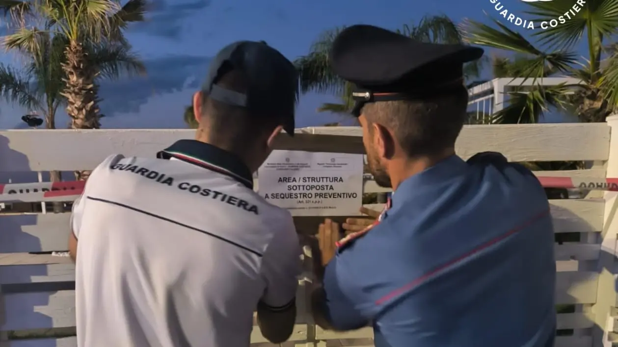 Sigilli a una discoteca abusiva di Corigliano Rossano