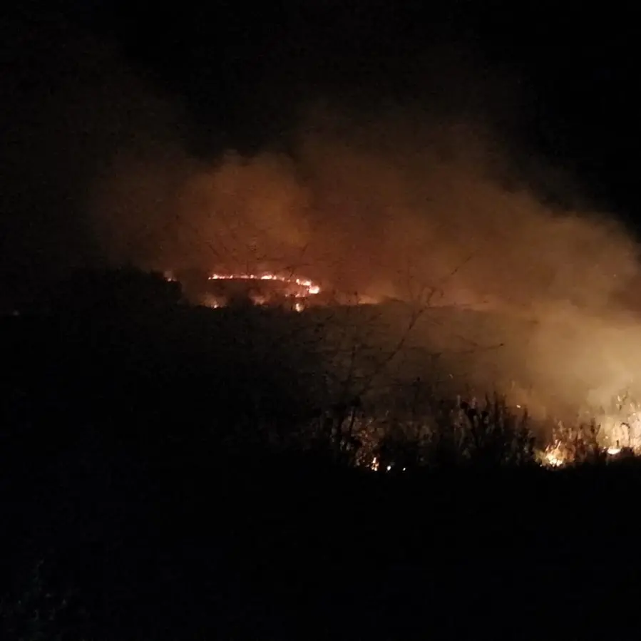 Droni ancora in stand-by e\u00A0incendi in aumento: la Calabria brucia\u00A0con la gara d’appalto ancora ferma\n