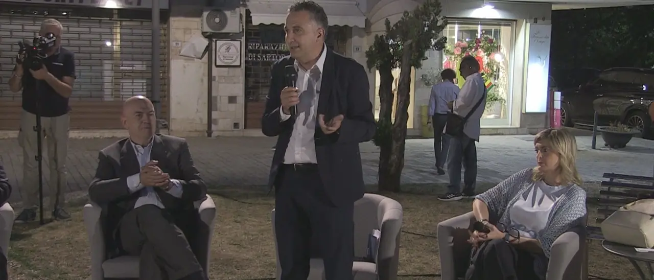 Idm è già in campagna elettorale. E Orlandino Greco bacchetta Calenda: «Contro Occhiuto dichiarazioni disdicevoli»\n