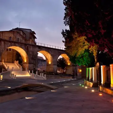Cosenza, nuove luci artistiche valorizzeranno i monumenti e i beni architettonici del centro storico\n