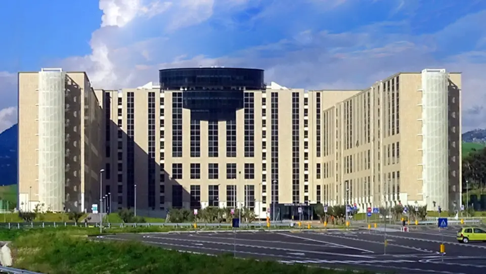 Pnrr, nuovi\u00A0ospedali e\u00A0bandi europei: ecco\u00A0i (troppi) dossier congelati dalle dimissioni di Occhiuto\n
