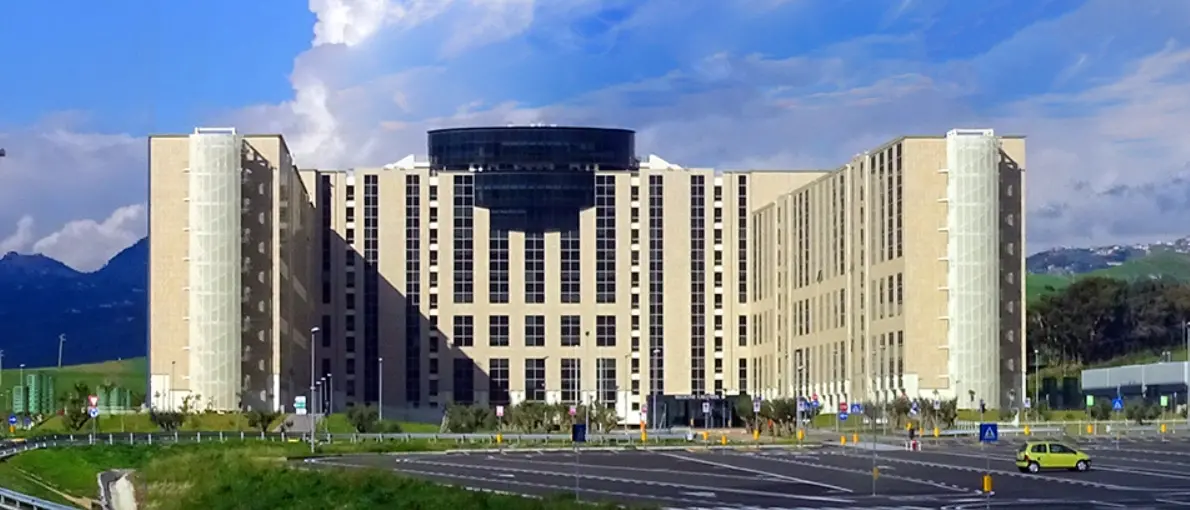 Pnrr, nuovi\u00A0ospedali e\u00A0bandi europei: ecco\u00A0i (troppi) dossier congelati dalle dimissioni di Occhiuto\n