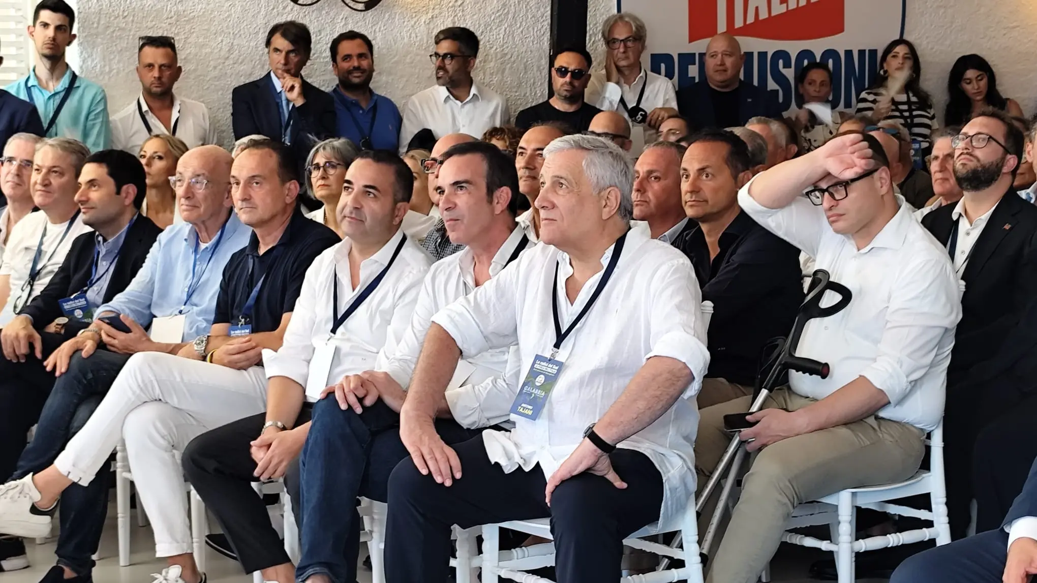 Occhiuto “salva” magistratura e alleati e scarica sul Palazzo le responsabilità di una scelta sofferta