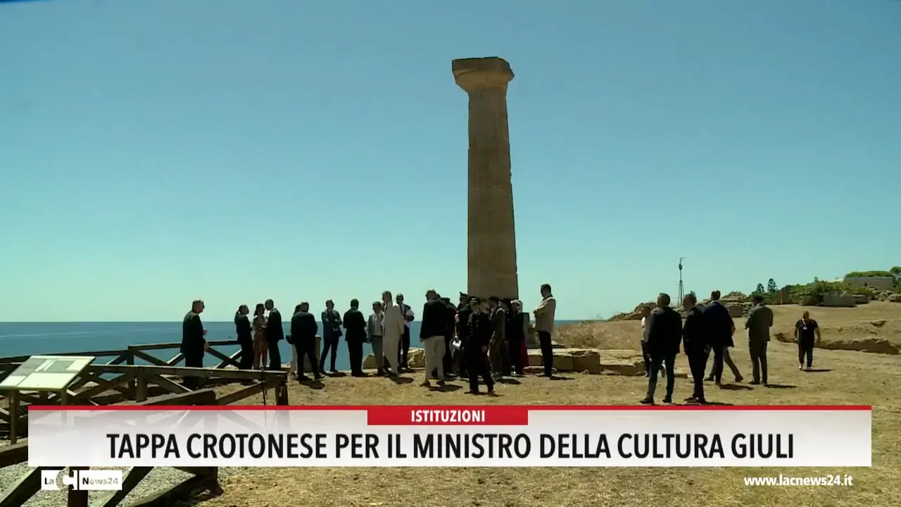 Tappa crotonese per il ministro della cultura Giuli