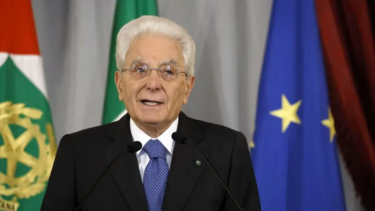 <p>Sergio Mattarella (foto Ansa)</p>\\n