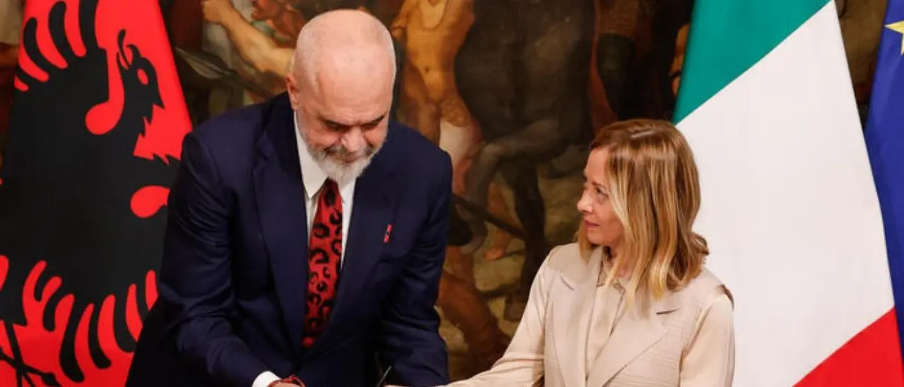 Modello Albania, flop milionario e sfida ai giudici: Meloni rilancia i Cpr di Gjader e Shengjin dopo la bocciatura Ue\n