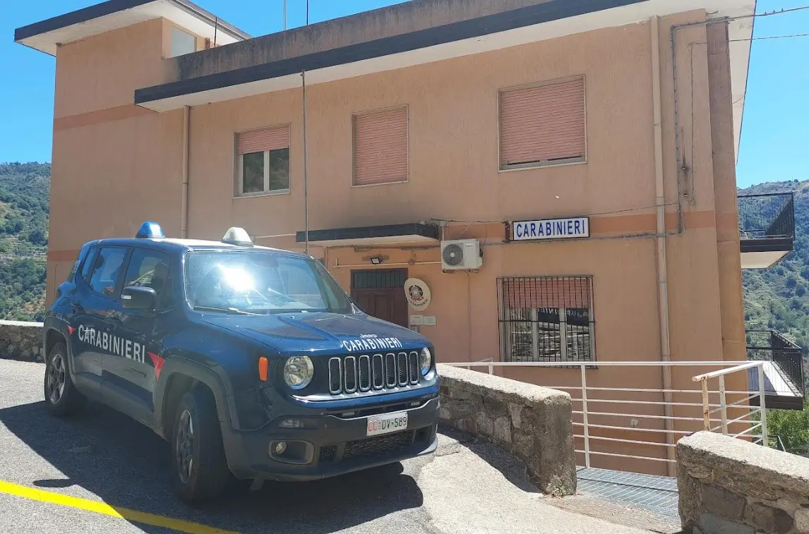 Furto di energia elettrica per 20mila euro: due persone denunciate a Cardeto\n