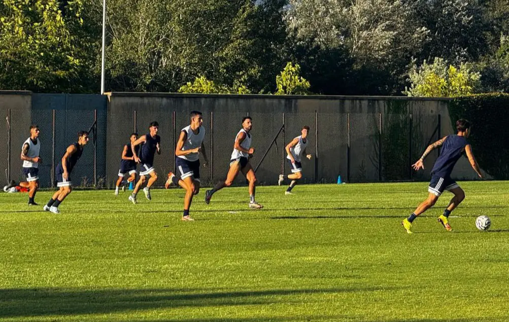 Cosenza, primo allenamento post-Lorica. Recuperano Kouan e Dalle Mura