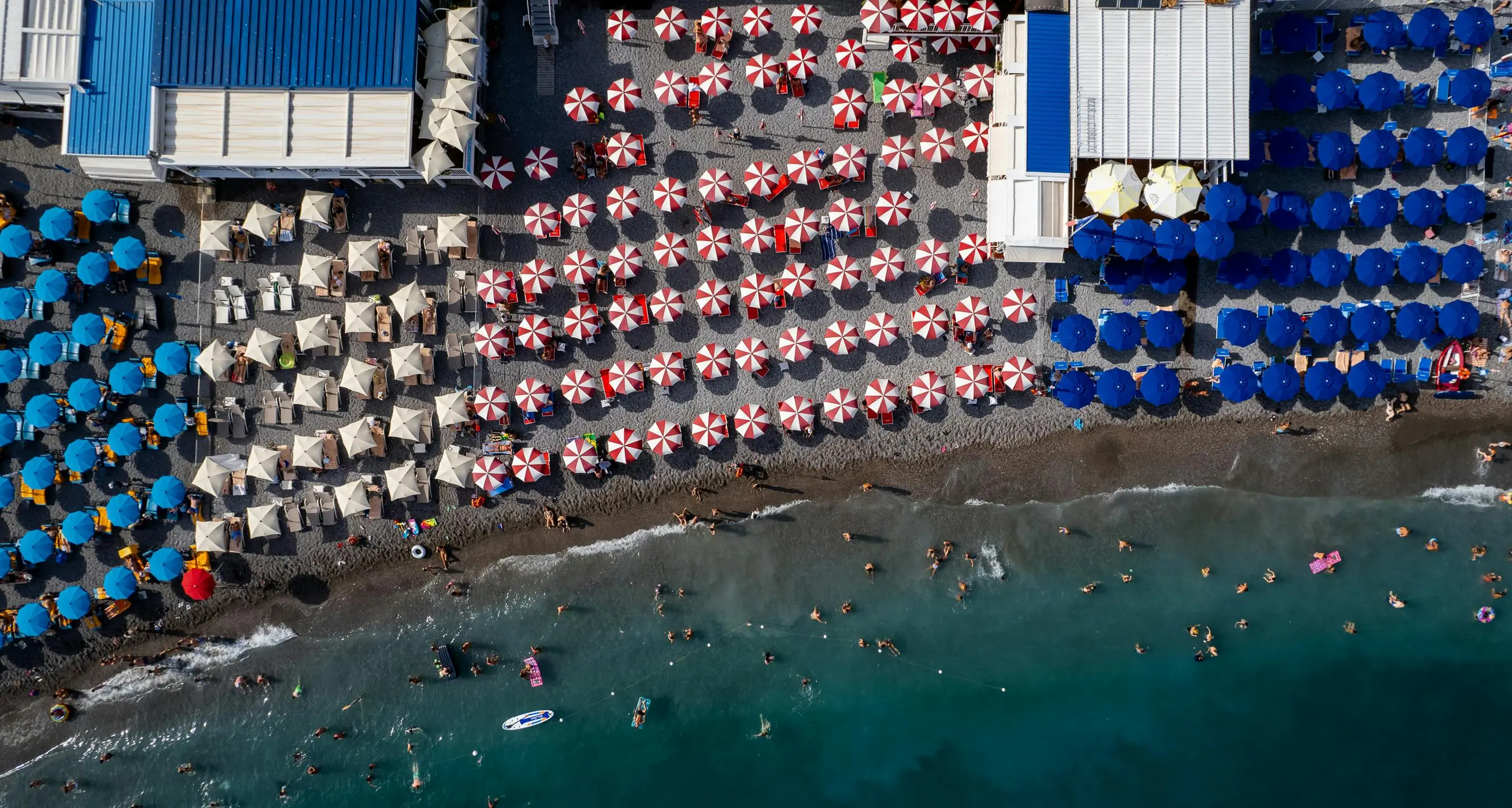 Tassa\u00A0di soggiorno, incassi record in Calabria:\u00A0Vibo guida con 16 milioni, Reggio Calabria vola con +90% in un anno\n