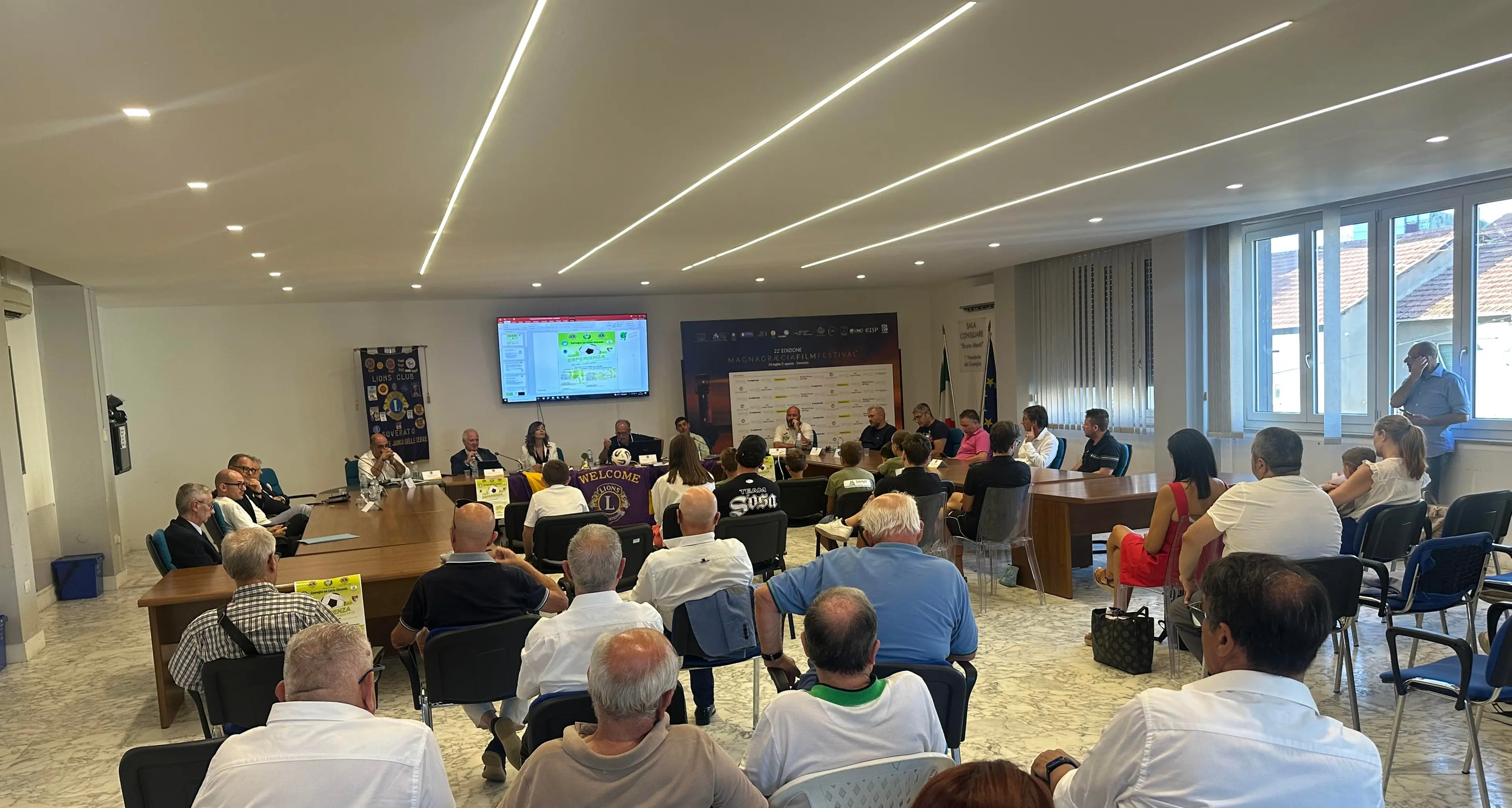Non solo sport, il calcio come strumento di educazione e crescita: focus a Soverato\n