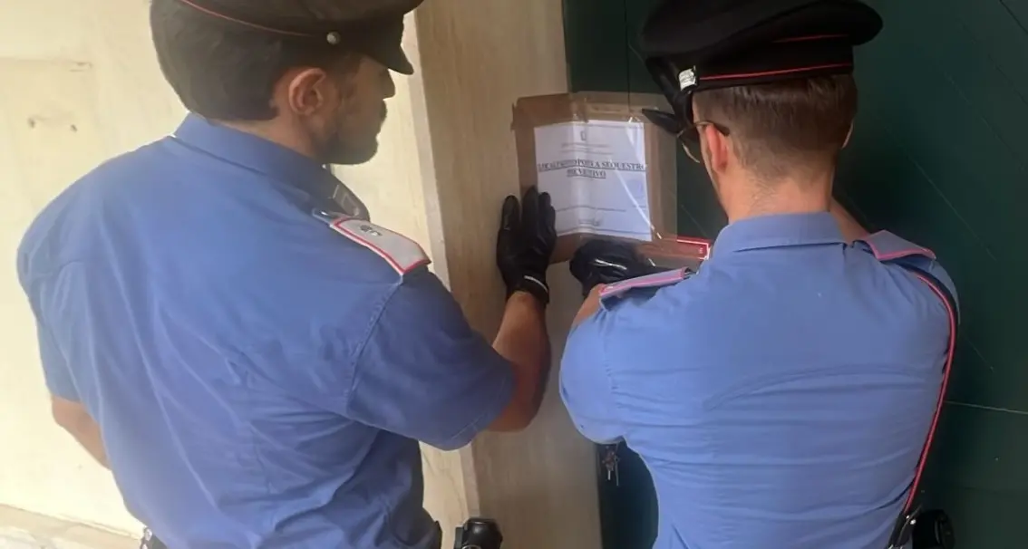 Finti dentisti in uno studio abusivo, a Rizziconi i carabinieri sequestrano un ambulatorio\n