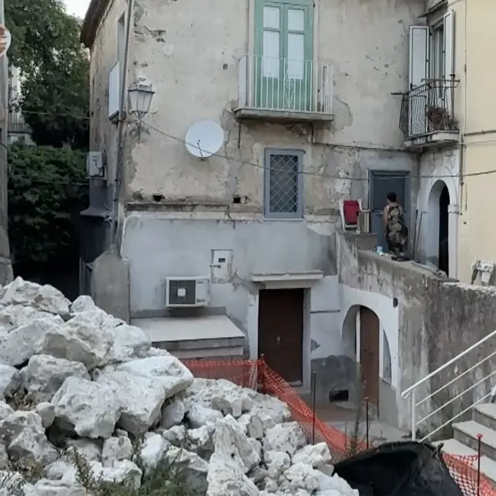 Quartiere abbandonato: tra i vicoli di Rossano degrado e silenzi