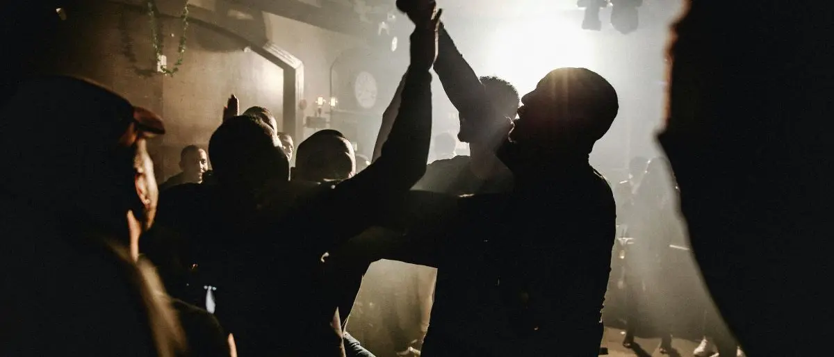 Festa di ballo senza autorizzazione, denunciato il titolare di un lido a Catanzaro\n