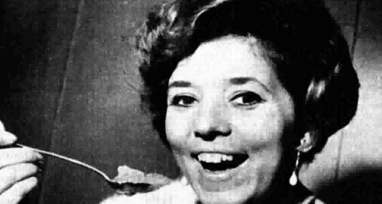 Patatina di Wilma De Angelis, quella canzone spensierata che racconta l’estate italiana degli anni 60