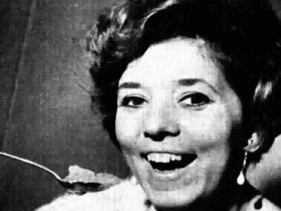 Patatina di Wilma De Angelis, quella canzone spensierata che racconta l’estate italiana degli anni 60